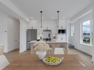 30501 Robin Dr #20, Abbotsford, BC V2T 5S1