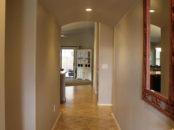 4th image of 340 W Holstein Trl
