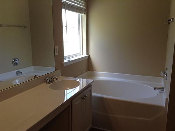 5th image of 200 Bonnie Woods Dr #0