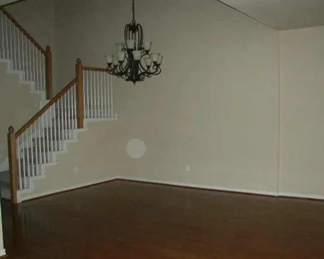 2 bed, 2.5 bath, 1597 sqft, $2,200 — Photo 2
