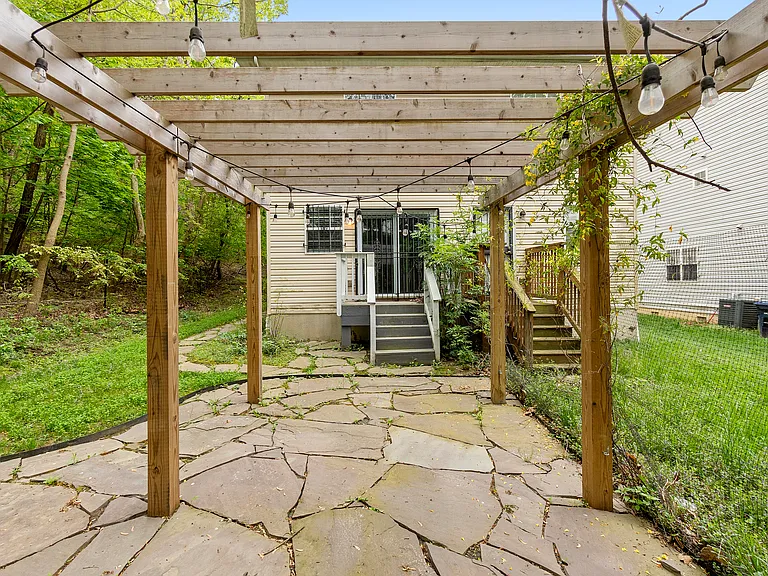 1750 Galen St SE — Photo 27
