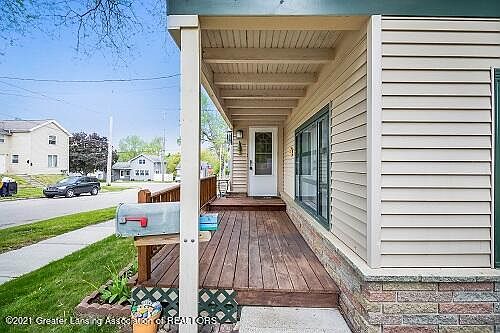 4th image of 207 Greenwood St