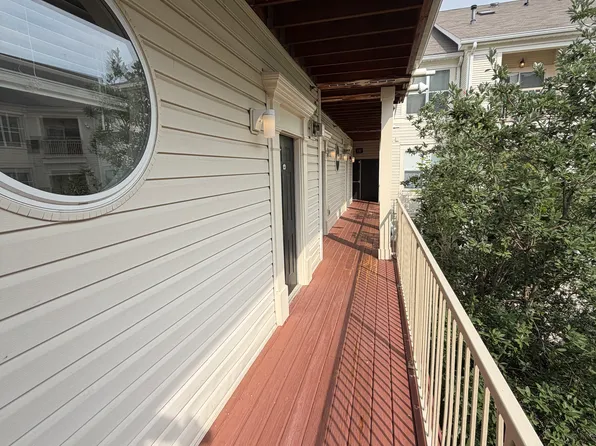 2791 Centerboro Dr APT 380, Vienna, VA 22181