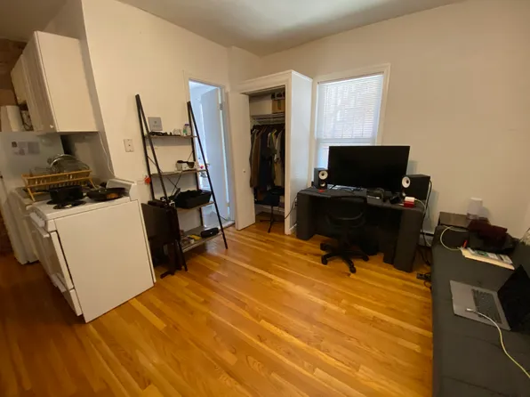 28 S Huntington Ave, Boston, MA