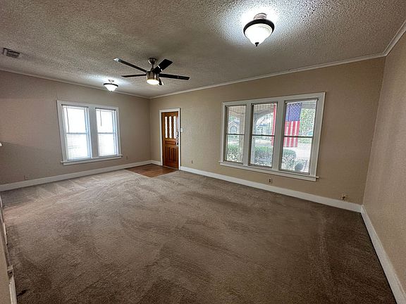 4th image of 2627B Greene Ave