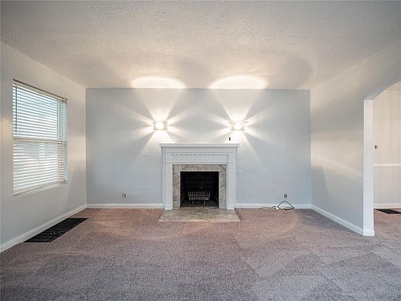5th image of 3621 N Tacoma Ave