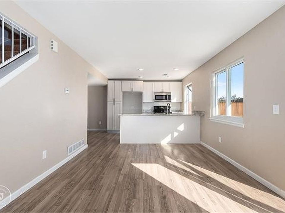 1st image of 12536 Forest Dr