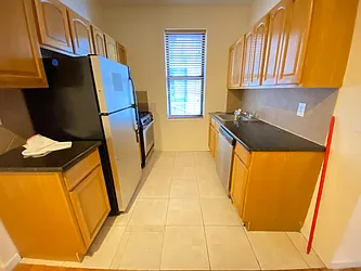 Rented by Sterea Agency