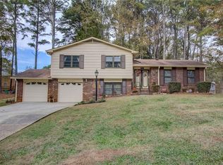 5800 Duchess Ct, Stone Mountain, GA 30087