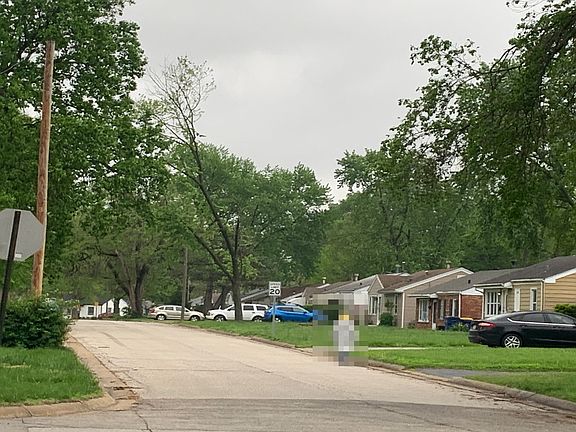 5th image of 11264 Saint Clement Ln