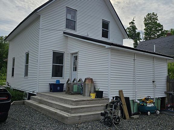 4th image of 52 1st Street