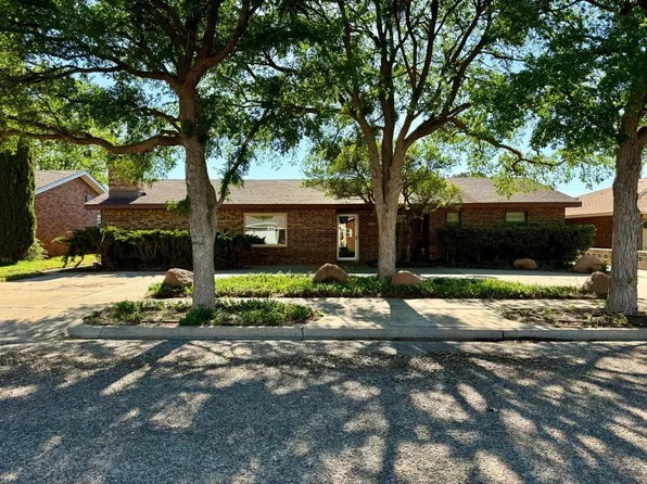 604 N Adams Ave, Denver City, TX 79323