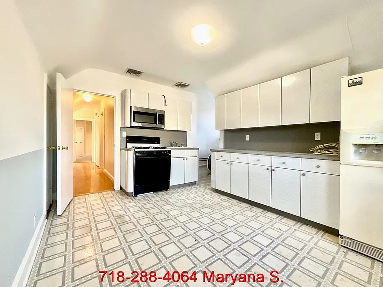 115 Exeter St — Photo 28