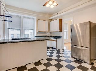 2772 N Lincoln Ave APT 301, Chicago, IL 60614