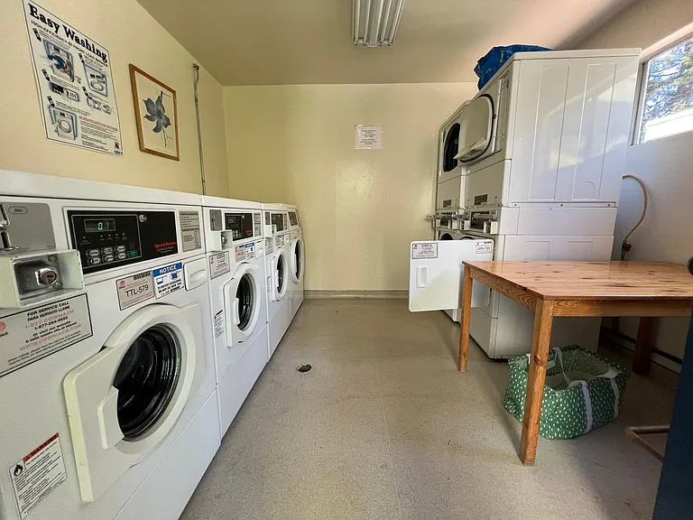 2700 Le Conte Ave #204 — Photo 12