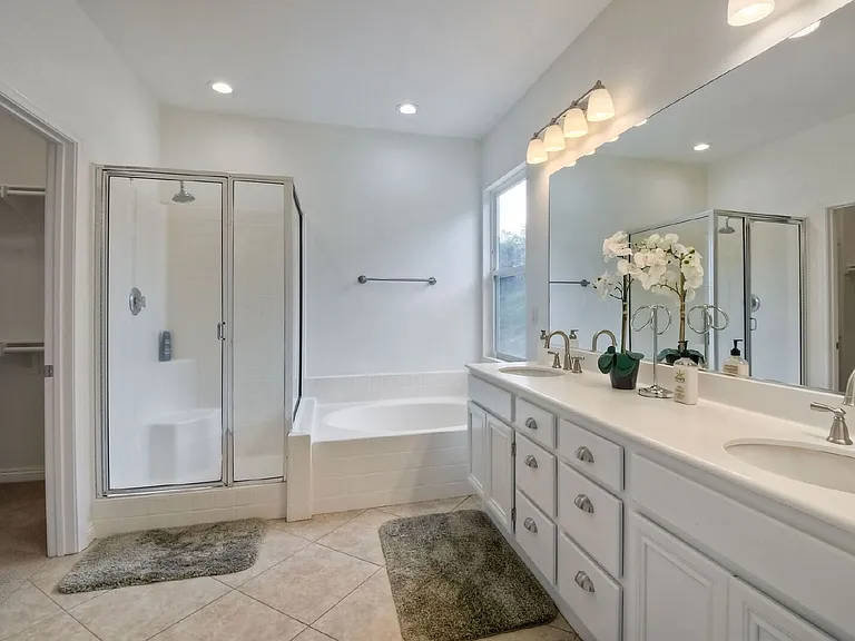 6057 Paseo Carreta — Photo 23