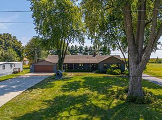 440 Walnut St, Dawson, IL 62520
