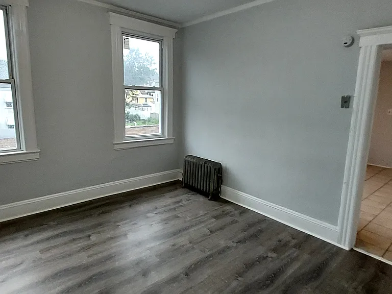 225 McBride Ave #3 — Photo 5