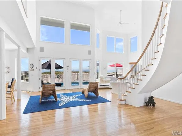 837 Dune Rd, Westhampton Beach, NY 11978