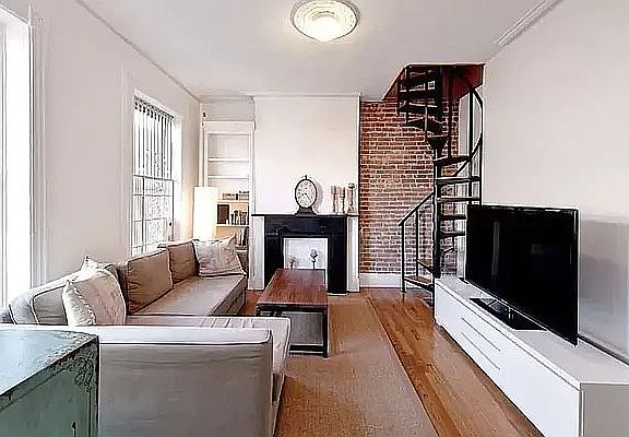 3rd image of 43 Jane St #5A