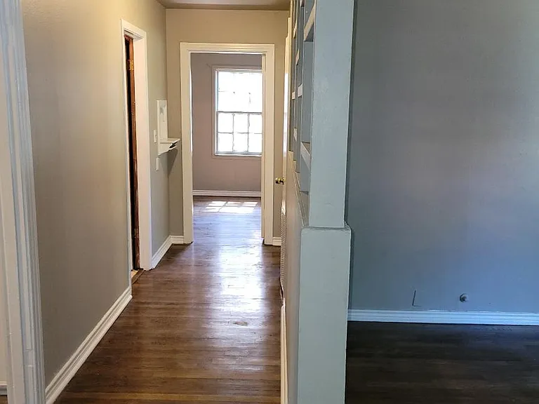4290 Dallas St — Photo 8