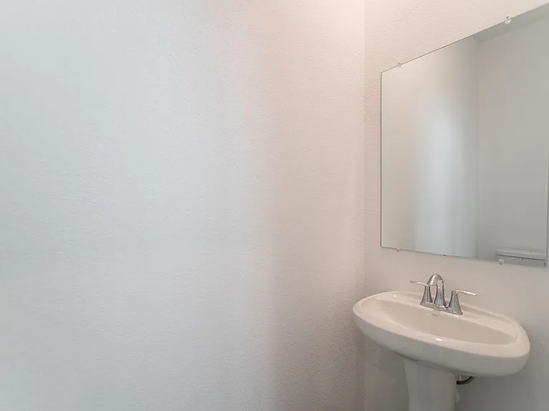 670 Royal Arch Dr — Photo 36