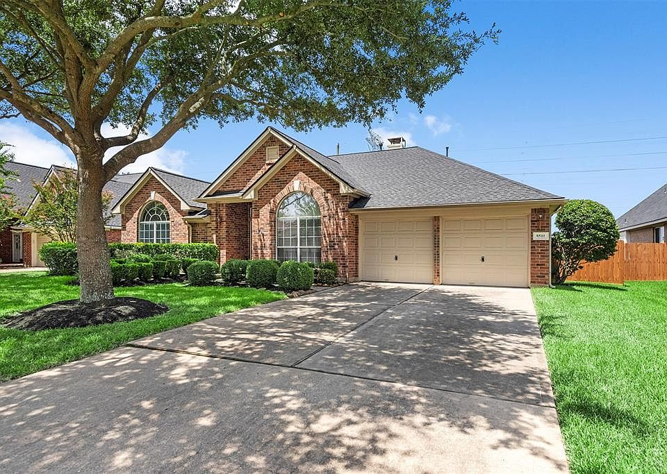 1st image of 8511 Colonial Falls Ln