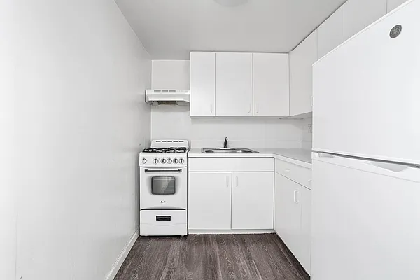 Rented by Kole Group | media 17