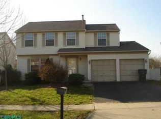 5703 Nike Dr, Hilliard, OH 43026