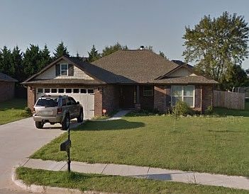 2nd image of 6915 Breyerton Way SE