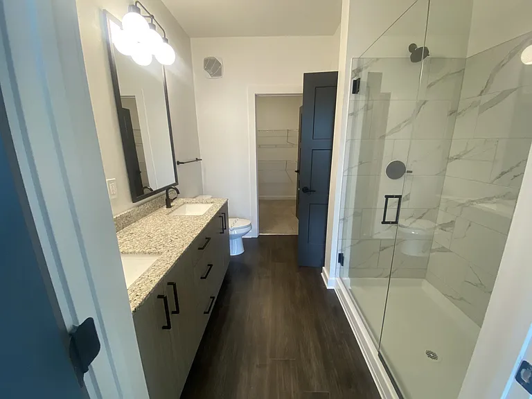 The Wren Apartments — Photo 210