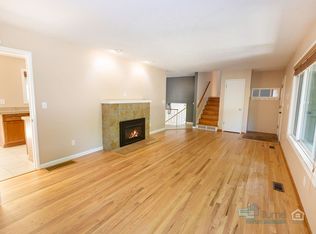 9610 SW Washington Pl, Portland, OR 97225