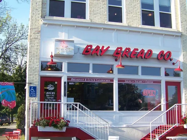 601 Randolph St, Traverse City, MI 49684