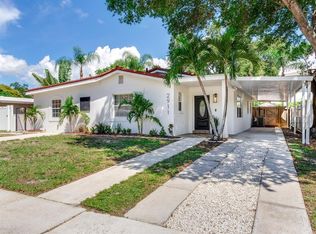 2911 W Winthrop Rd, Tampa, FL 33611