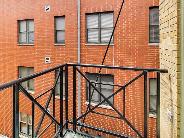 1347 W Washington Blvd #4B — Photo 24