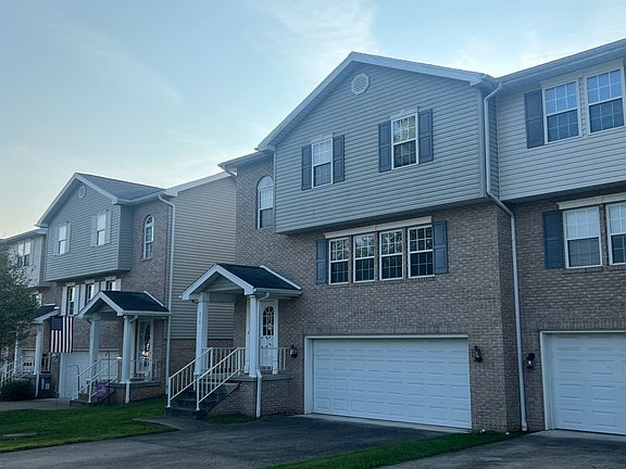 2nd image of 978 Ashton Pl