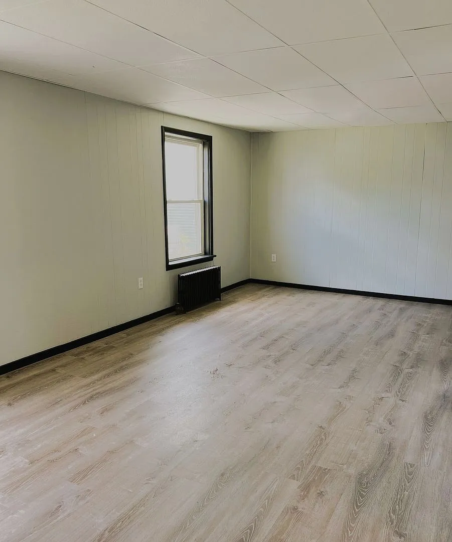 Spacious Single-Family Home Close to BMC — Photo 3