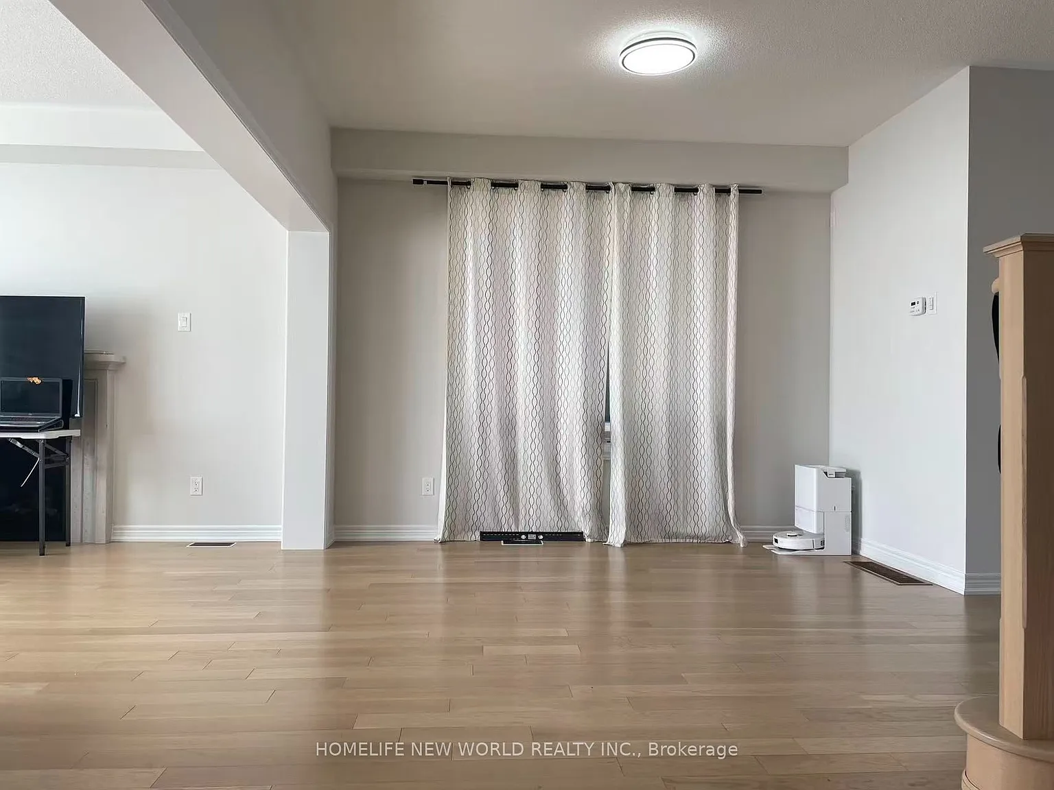 4 bed, $3,200 — Photo 2