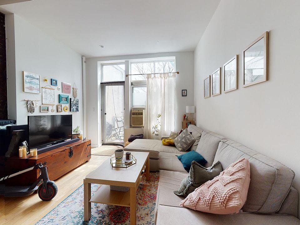 1st image of 218 E 84th St APT 5C