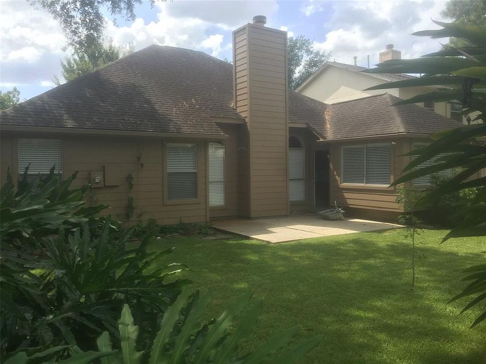 1st image of 19010 Forest Trace Dr