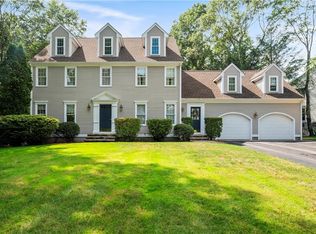 23 Aspen Ln, Smithfield, RI 02828