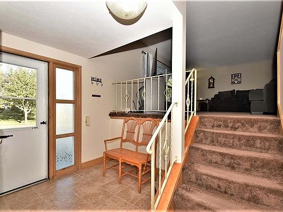 3rd image of 2051 Hermitage Dr