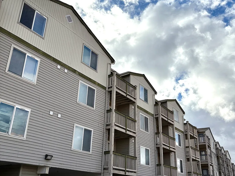 Outlook Apartments