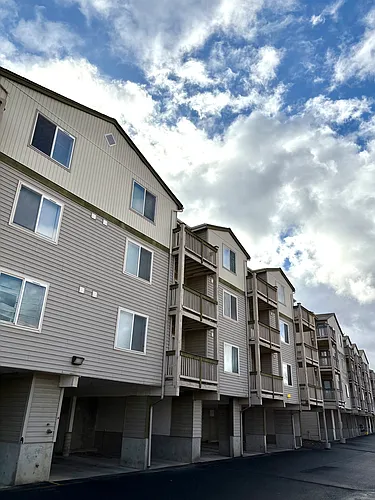 Outlook Apartments Photo 1