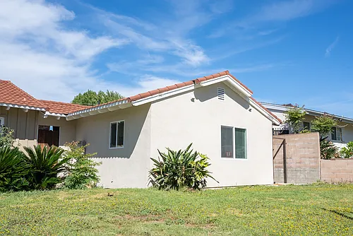11009 Reseda Blvd Photo 1