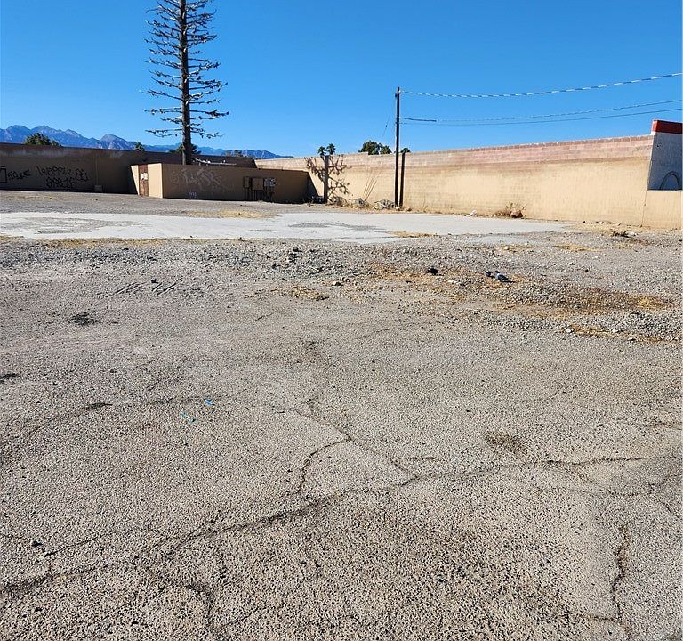 2nd image of 1859 N Decatur Blvd