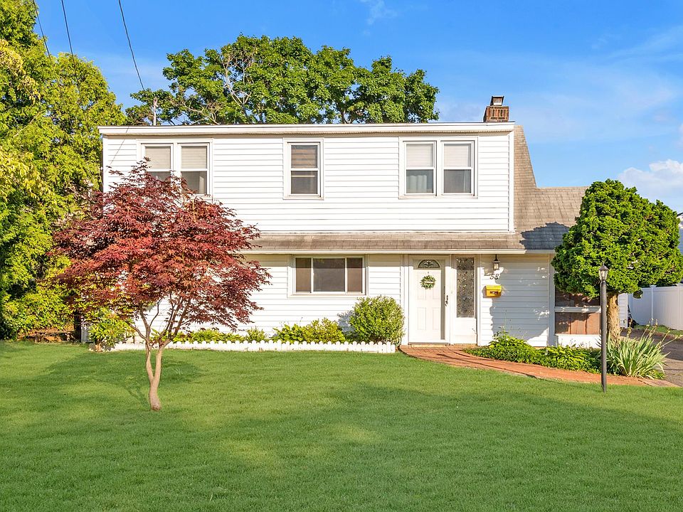 2nd image of 58 Harbor Hills Dr