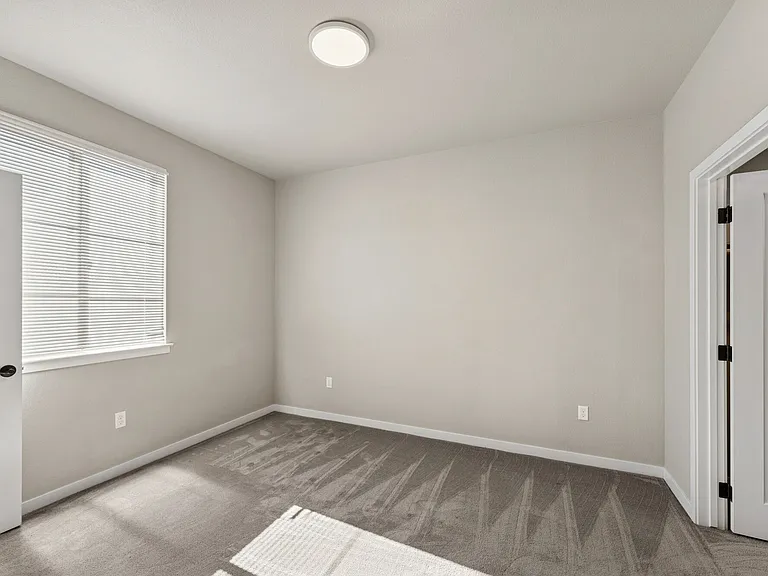 Centennial Gardens Apartments — Photo 26