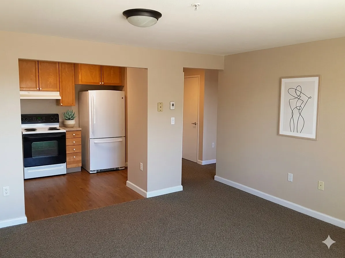 McKinney Manor — Photo 4