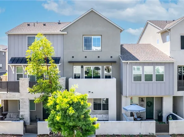 201 Juniper Dr, Ladera Ranch, CA 92694